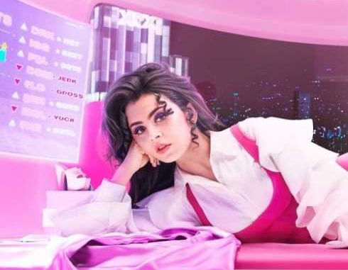 Charli XCX – Taxi (CDQ)