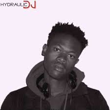 Hydraulic Dj – Tucks Ngmamelen (Khuzu’muntwakho) Ft. Aydee